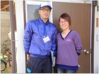 「娘様のためにお部屋を空けたい」 とのことで、お部屋の整理の お手伝いいたしました。   倉庫内の要らなくなったお子様の オモチャ類や自転車等も お片付けしました。  春を感じる最高の片付け日和、 終始笑顔で応対して下さり  作業完了後の写真撮影にも 笑顔でツーショットでご協力 いただきありがとうございました。   今回ご依頼あった福岡市東区の お客様も、そして多くのお客様が お困りになっている  普段のゴミの回収で出せず 押入れのかなりのスペースを 占有している要らなくなった 布団や毛布、敷きマット類   【便利屋】暮らしなんでもお助け隊 福岡茶山店では、 お客様ご自身では片付けが難しい 要らなくなった布団や毛布、敷き マット、座布団を回収おります。  その他、倉庫の整理、解体、 ベランダの整理や片付け、 お庭の整理や片付けなども 行っています。  いろいろ何でも片付けに関すること はお手伝いしておりますので  お気軽に 「こんな片付けもできる？」って お問い合せ下さい。
